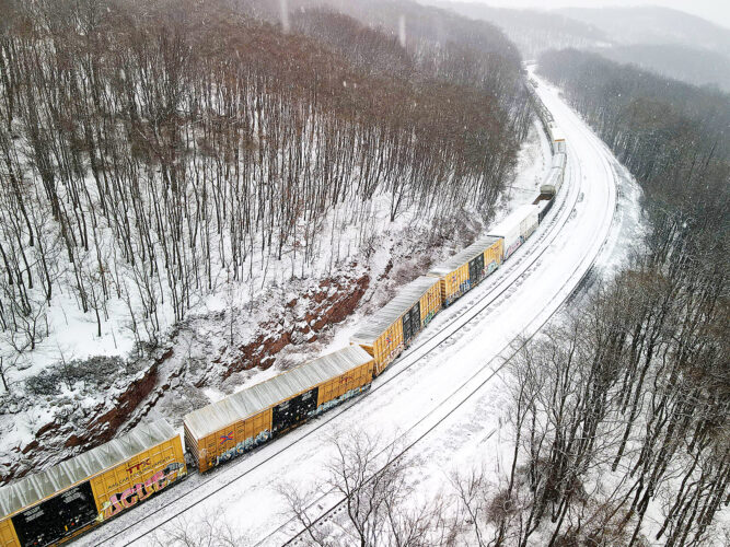 Norfolk Southern train derails near Horseshoe Curve